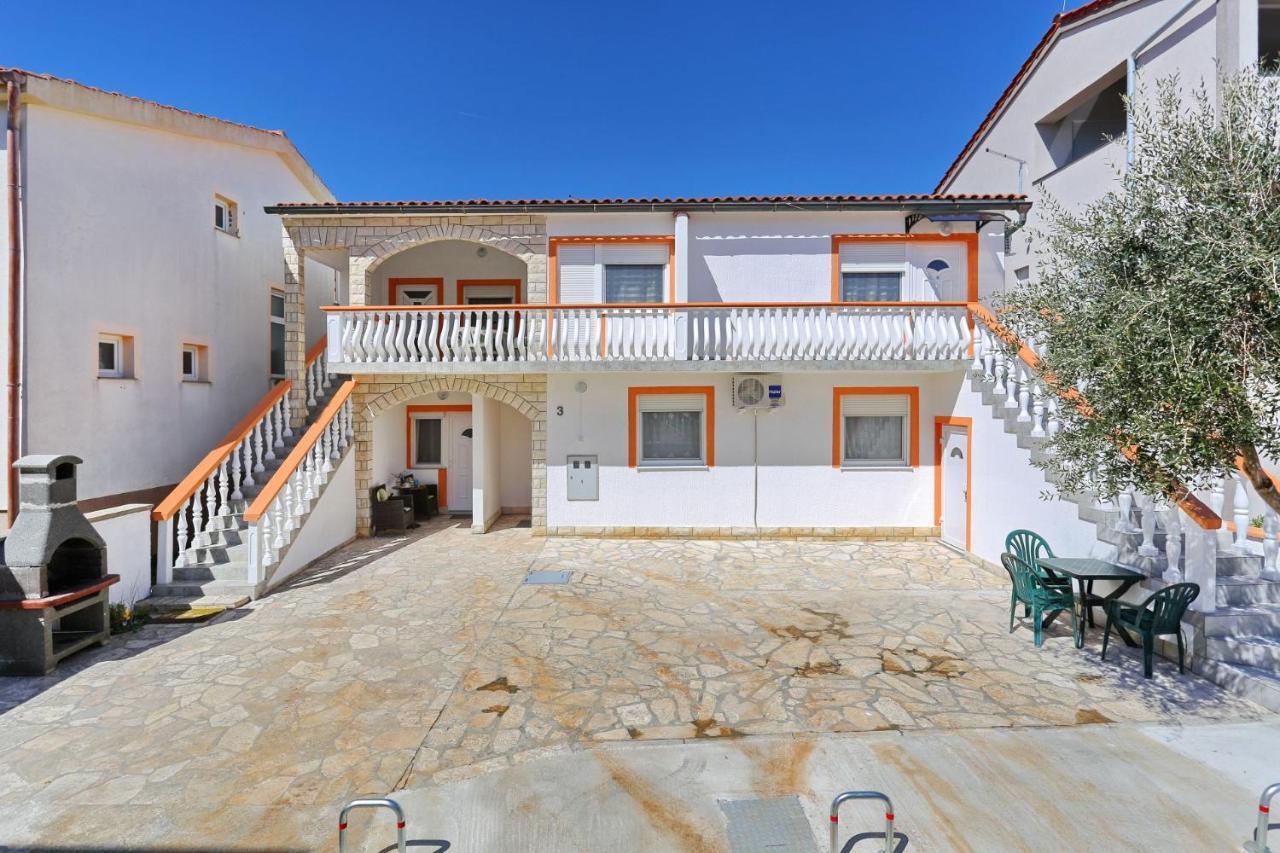 Apartments Marino Vir Esterno foto